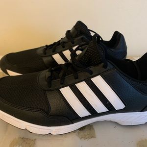 Adidas men’s golf shoe